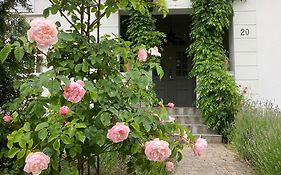 B&B Österlens RosenTrädgård